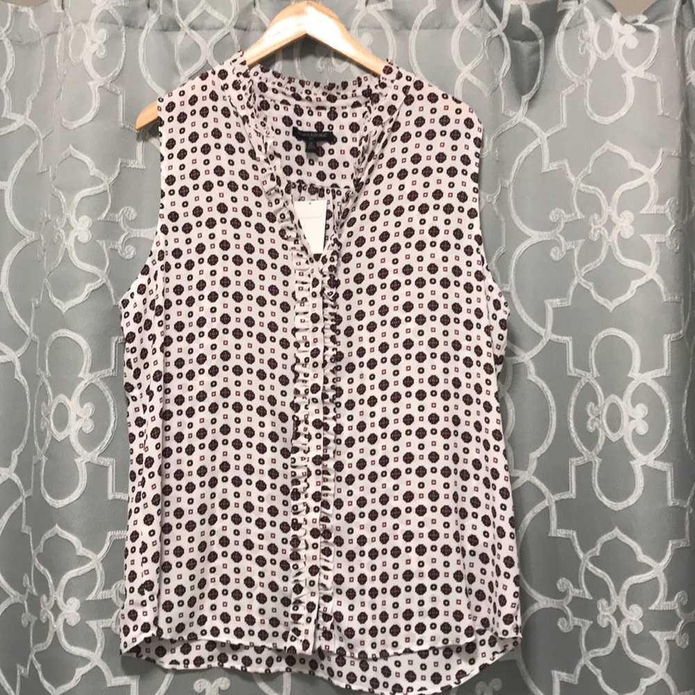 🍌 NWT Banana Republic XL ruffle button-down tank